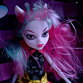 Очень красивая кукла Шарнирная "Monster High" 27см(фото мои)