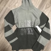 Серый свитер