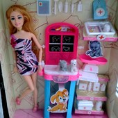 Кукла шарнирная "Ветеринарная клиника" 2 питомца, мебель, аксессуары, в коробке