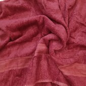 Махровий добротний пухнастий об'ємний якісний банний рушник у відмінному стані 135*70