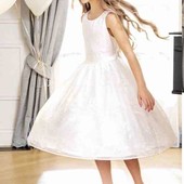 Белоснежное,пышное бальное платье фирмы Cool clab на рост 116см.