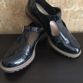 лаковые туфли Clarks 37,5(24)