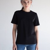 ⇑ Базова футболка з бавовни , чорна, розмір L
