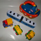 Игрушки все с фото, машины, корабль, вагон трамвая.