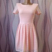Фирменное ажурное розовое платье .