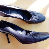 Туфлі чорні на шпильці liliya