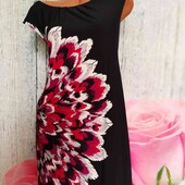 Трикотажное платье с цветком

