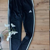 Розпродаж !Adidas спортивні штани з лампасами S-розмір. Оригінал Колекція 2022