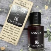 Donna Trussardi 2011 Trussardi - Це аромат для жінок, він належить до групи східних квіткових.
