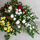 Гілочка англійської троянди малинова,біла,жовта(на вибір)