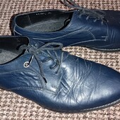Якісні класичні сині туфлі чоловічі р.42 шкіра