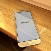 Смартфон Samsung Золотий