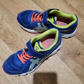 Кросівки Asics оригінал, us 3, euro 35, устілка 22 см