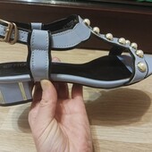 Гарні літні босоніжки, нові 39 розмір.