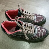 Кросівки шкіряні з тваринним принтом бренд Shoe Colate, оригінал р.38,39 /24,5см.