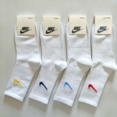 Жіночі шкарпетки з високою резинкою Nike