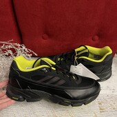 Adidas,оригінал,із спорт-матеріалу,розмір 39 1/3,устілка 25,5