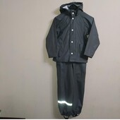 Дитячий дощовий комплект, куртка та комбінезон, дощовик від H&M.
