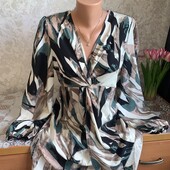 У новому стані сукня з довгим рукавом ,розмір М-Л.