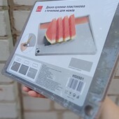Разделочная кухонная пластиковая досточка с точилклй для ножей( Weiner )