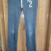Лот 59.Спортивні штани Hollister 