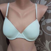 Гладкий бюстгальтер Primark розмір 75В
