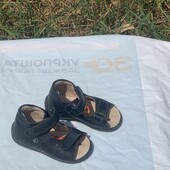 Шкіряні ортопедичні босоніжки Chicco 19розмір. загальна довжина устілки 12см.