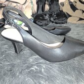 Clarks, uk6.5 40p слінгбек човники