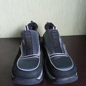 Кросівки