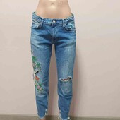 класние очень красивие джинси фірми zara!