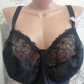 Шикарний бюстгальтер на Marks & Spencer 90G Новий!