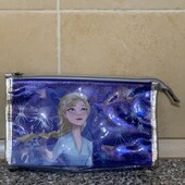 Пенал- Disney Store Frozen 2 з блискітками Висота 12см. Довжина 20см.