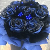 Троянди для вшанування пам’яті