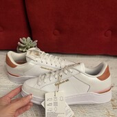 Reebok,оригінал,із натуральної шкіри і замші,розмір 41,устілка 27