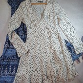 Женское платье в горох