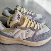 кросівки NB