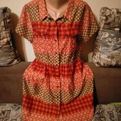 шовковиста сукня на гудзиках пог. 54