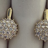 Шикарные серьги, очень яркие ,позолота 585 пробы, высота1.7см/1.3 см