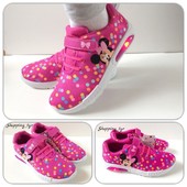 Кроссовки для девочки Disney с Led подсветкой при ходьбе.Размер 30,,33,34,35