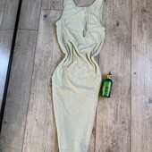 Сукня олівець вона така з середини тепла трішки мохра чит.лпис