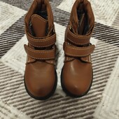 Нові черевики