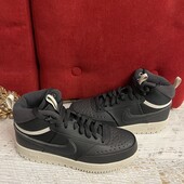 Демі Nike,оригінал,із натуральної шкіри,розміри 38,5 і 39