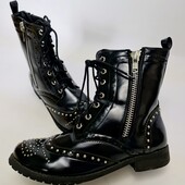 Черевики демісезон лакові з металевими кльопкамм