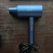 Фен deerma новий