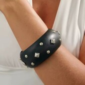 Широкий браслет, дерево, закльопки, піраміда, готика, панк, рок