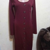 Гарна трикотажна сукня рубчік s розміру,в грудях 90 см.