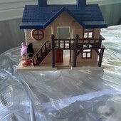 Маленький будиночок, лол у подарунок