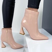 Дуже стильні ботильйони черевики в наявності 39 якість супер