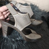 Karston, 39p шкіряні босоніжки