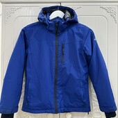 Класна тепла лижна куртка синього кольору, в гарному стані Є заміри